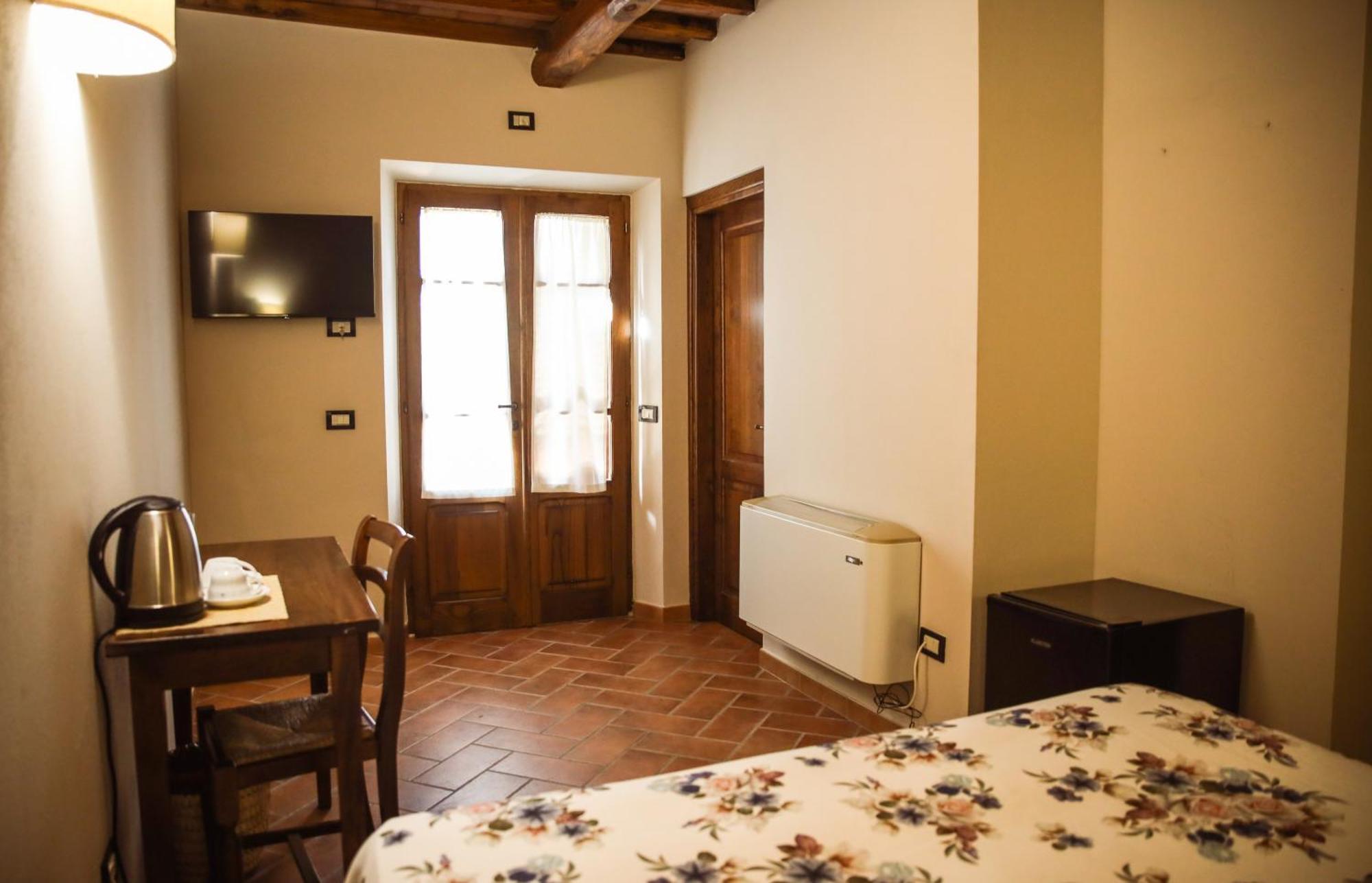 Agriturismo La Vecchia Quercia Монтемерано Экстерьер фото